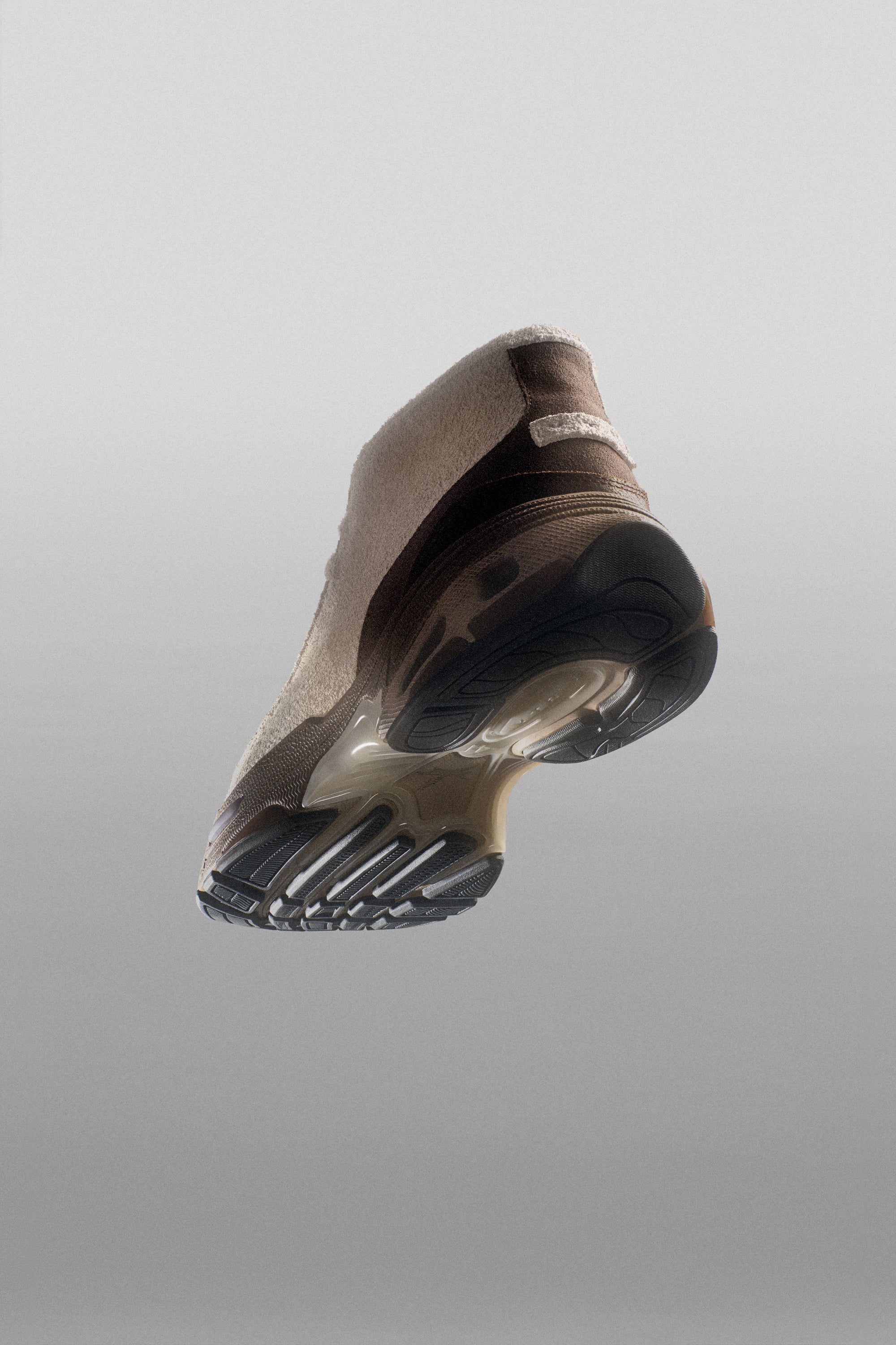 111 WALLABEE SUEDE BEIGE