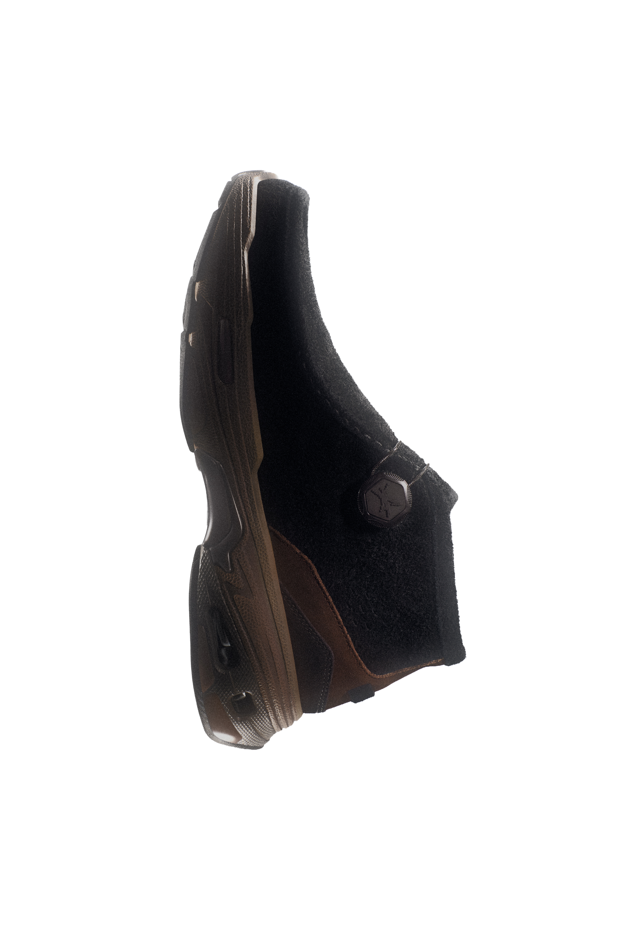 111 WALLABEE-TECH SUEDE BLACK