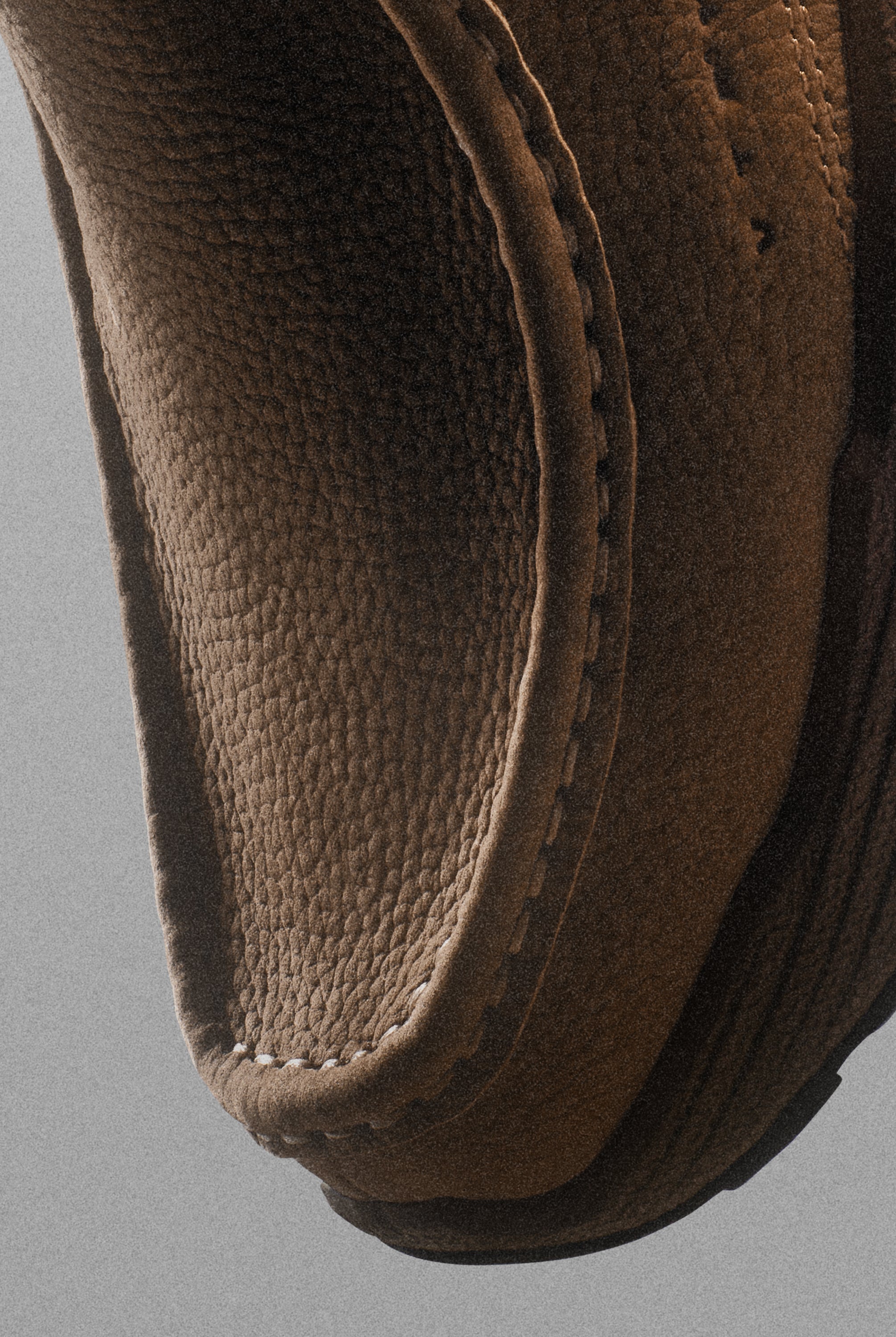 111 WALLABEE NOBUCK CAMEL