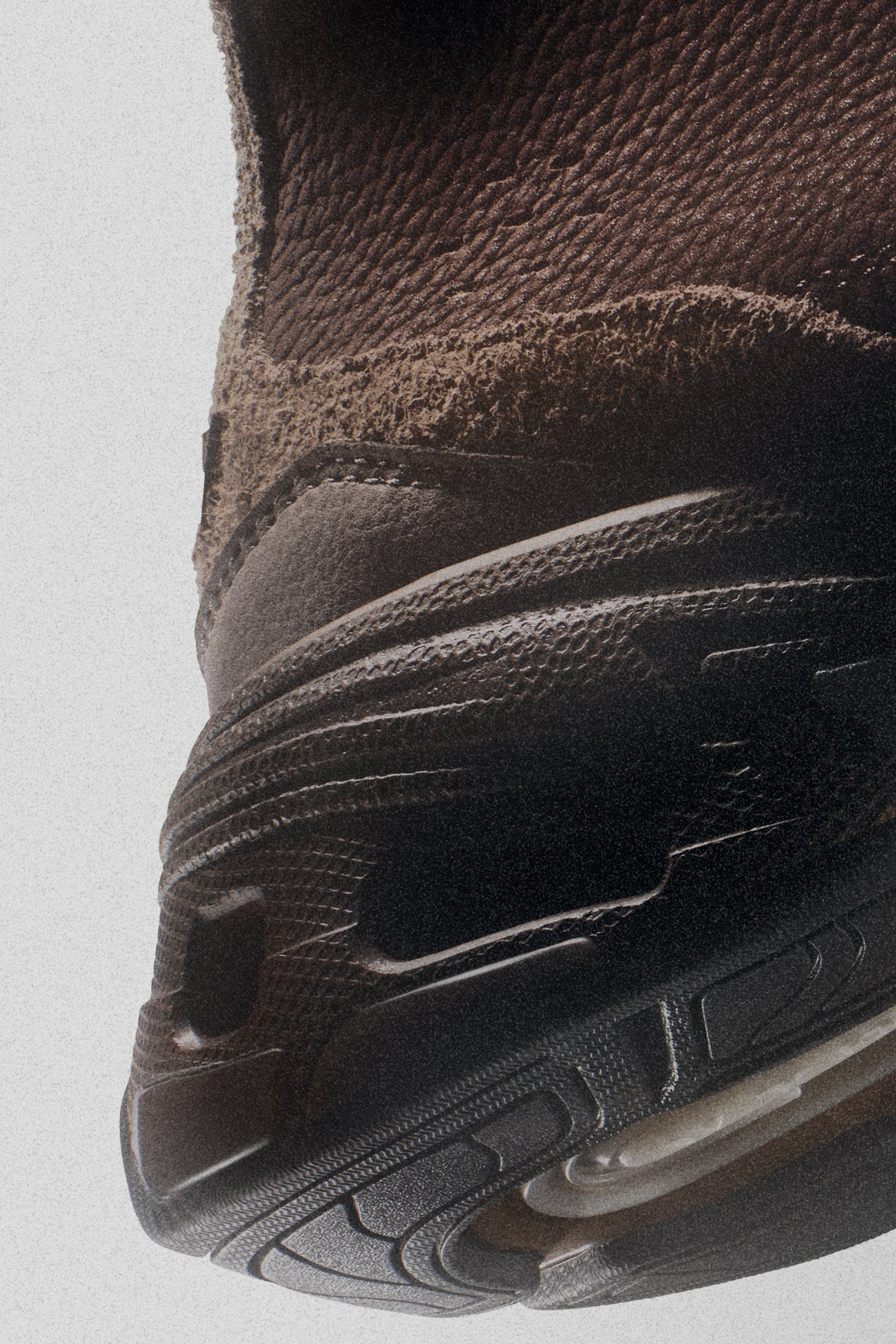 111 WALLABEE NOBUCK BROWN