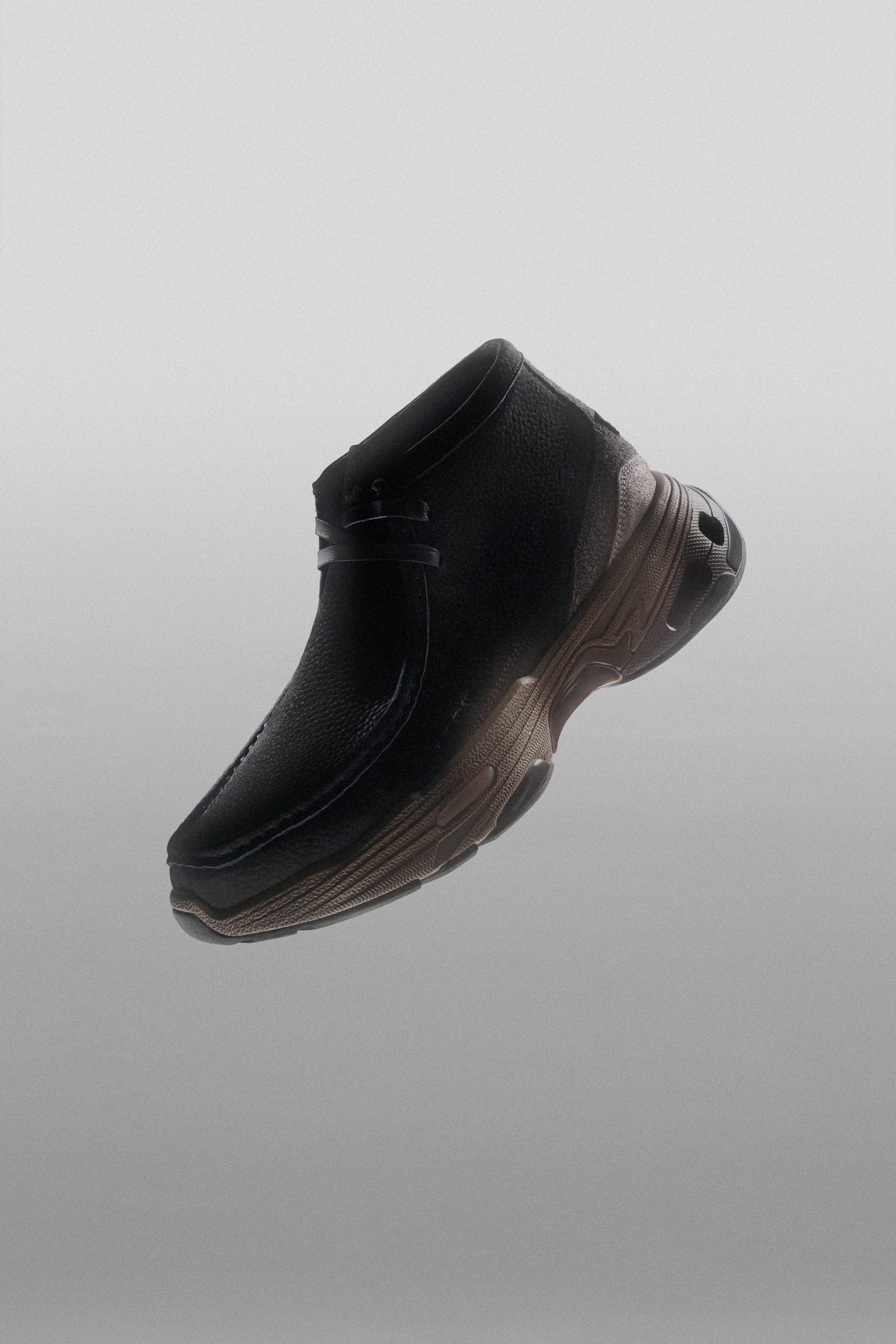 111 WALLABEE NOBUCK BLACK